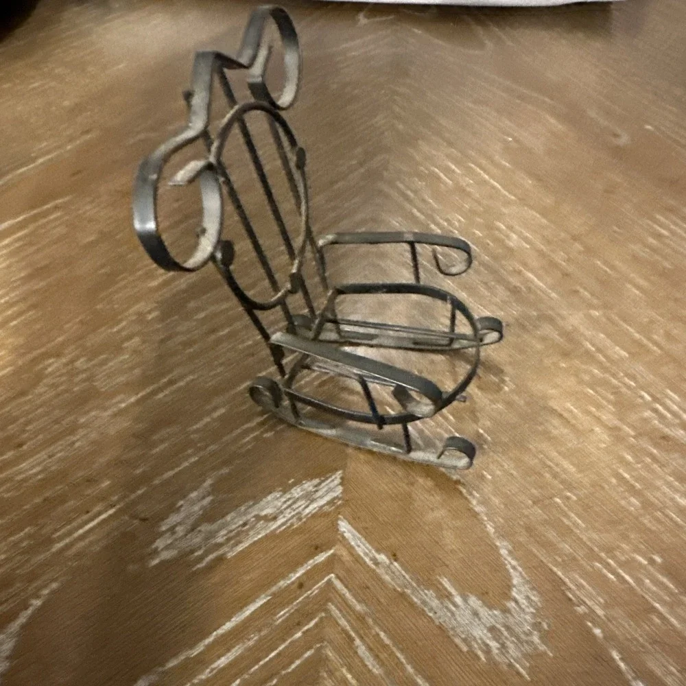 miniture vintage metal rocking chair Measure 5